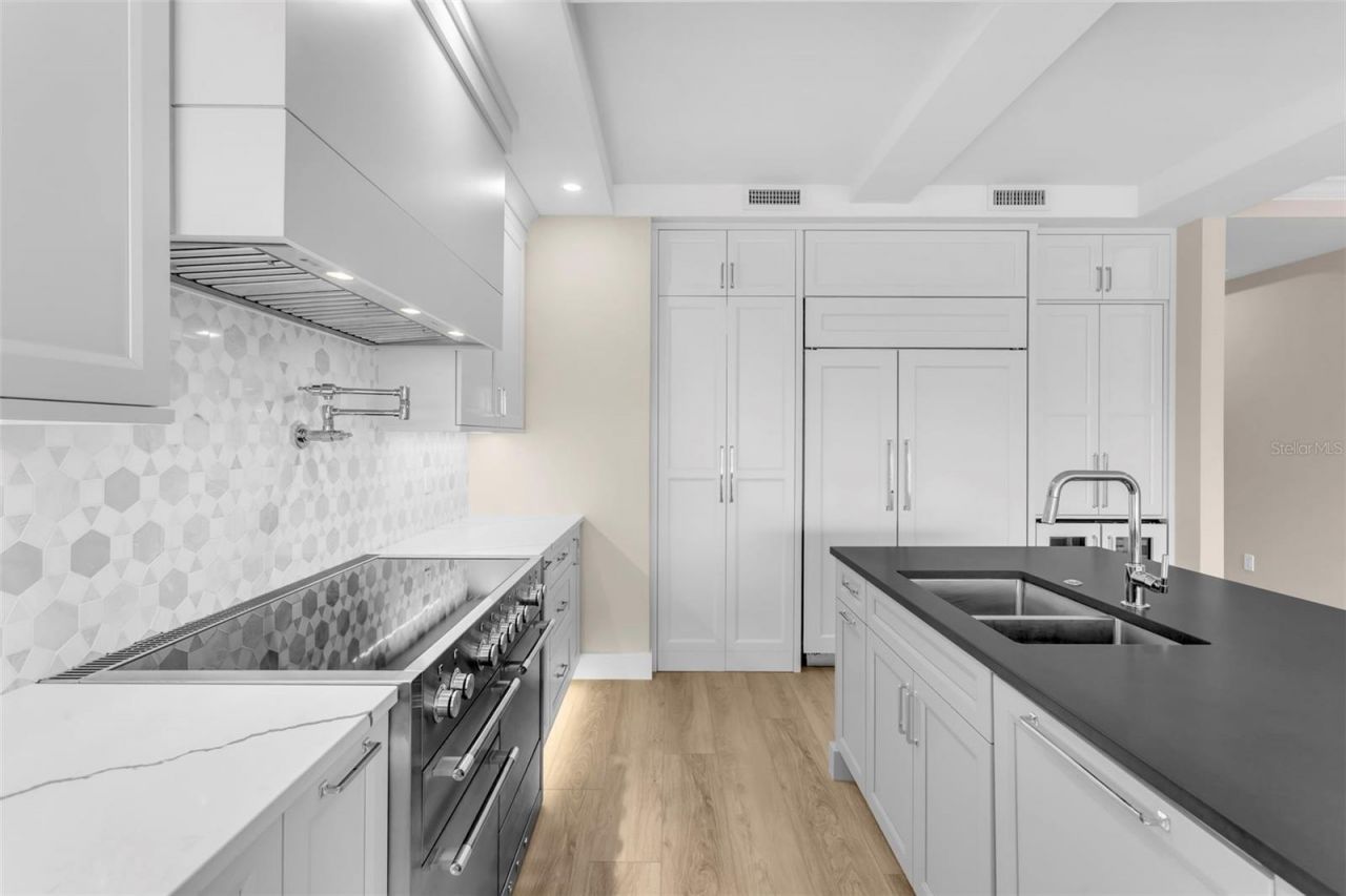 455 Pinellas Bayway S, Unit 2B, Tierra Verde, FL 33715 Photo