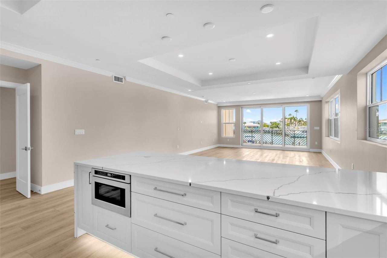 455 Pinellas Bayway S, Unit 2B, Tierra Verde, FL 33715 Photo