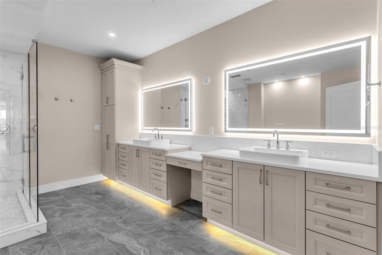 455 Pinellas Bayway S, Unit 2B, Tierra Verde, FL 33715 Photo