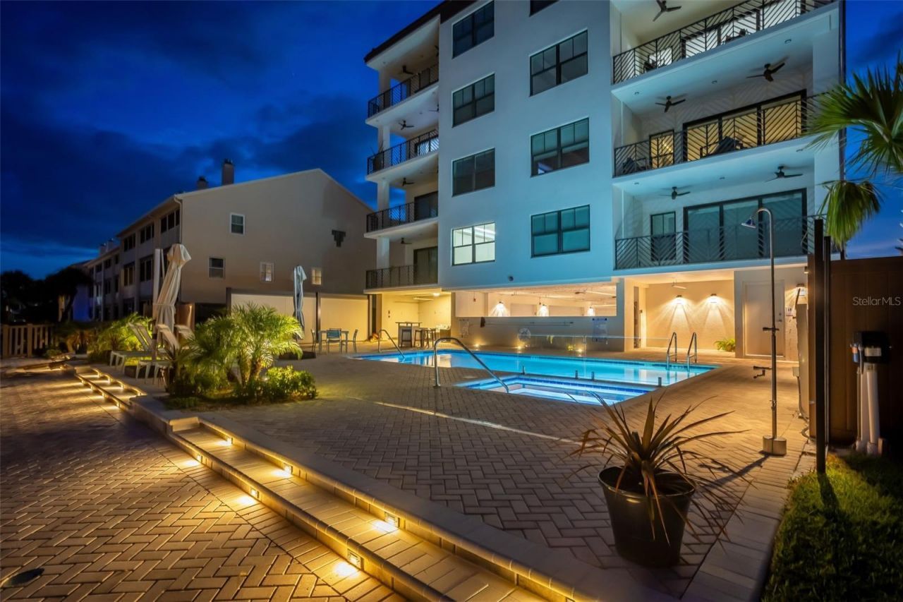 455 Pinellas Bayway S, Unit 2B, Tierra Verde, FL 33715 Photo