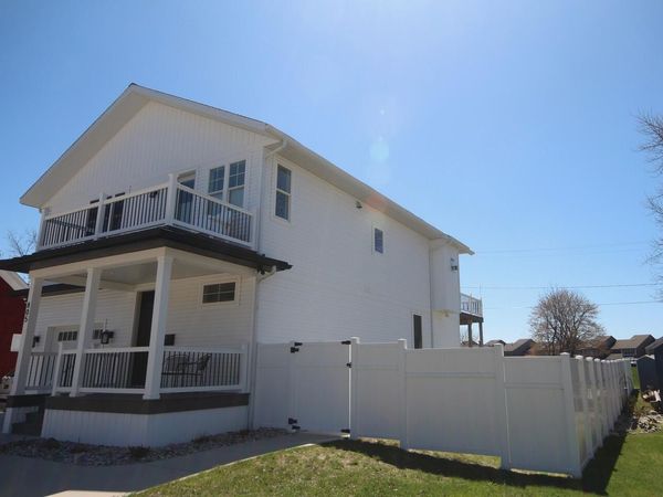 805 W Loomis Street, Ludington, MI 49431