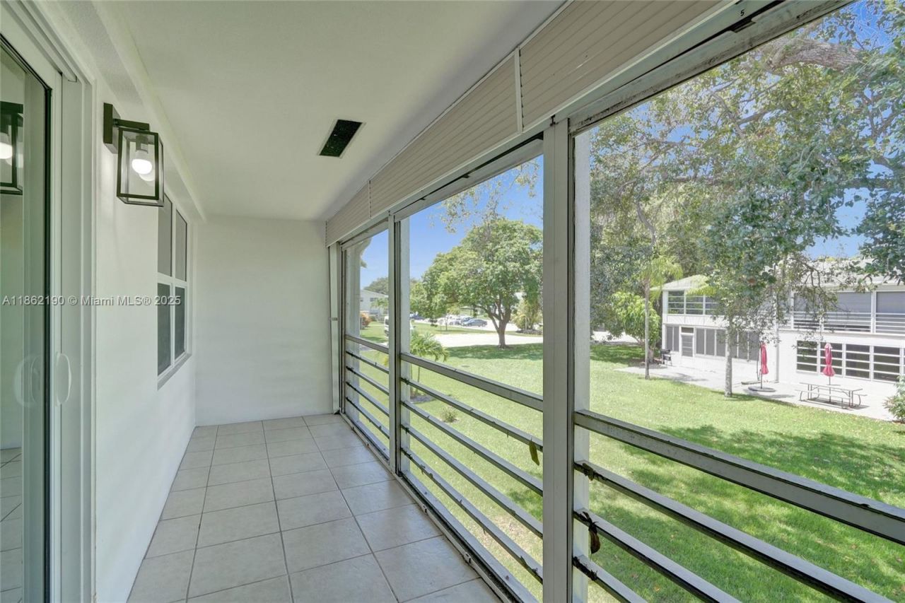 67 Newport D, Unit 67, Deerfield Beach, FL 33442 Photo