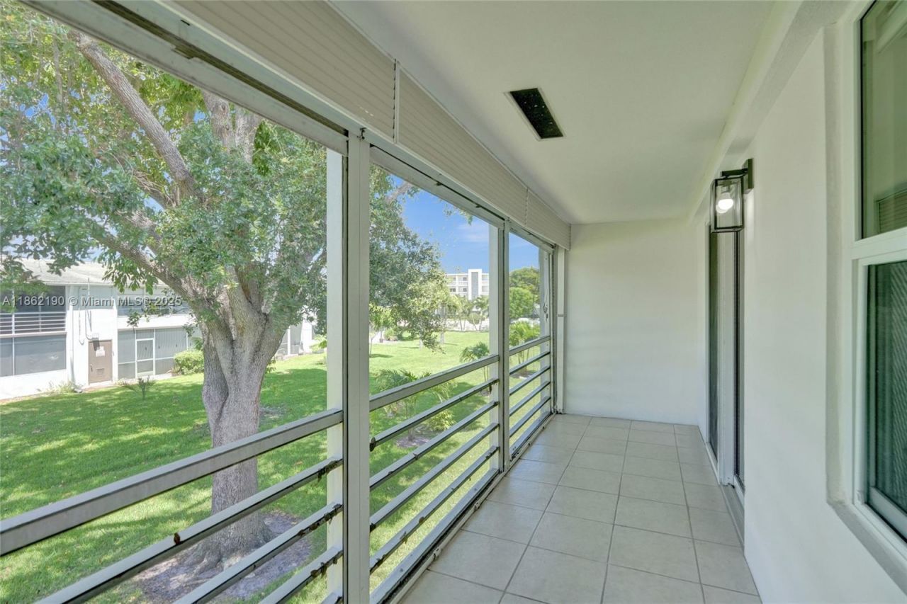 67 Newport D, Unit 67, Deerfield Beach, FL 33442 Photo