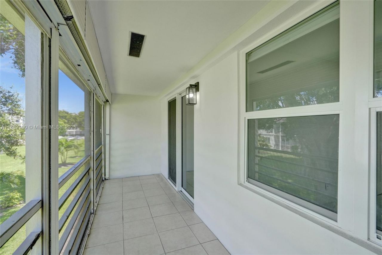 67 Newport D, Unit 67, Deerfield Beach, FL 33442 Photo