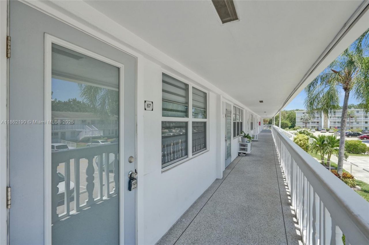 67 Newport D, Unit 67, Deerfield Beach, FL 33442 Photo