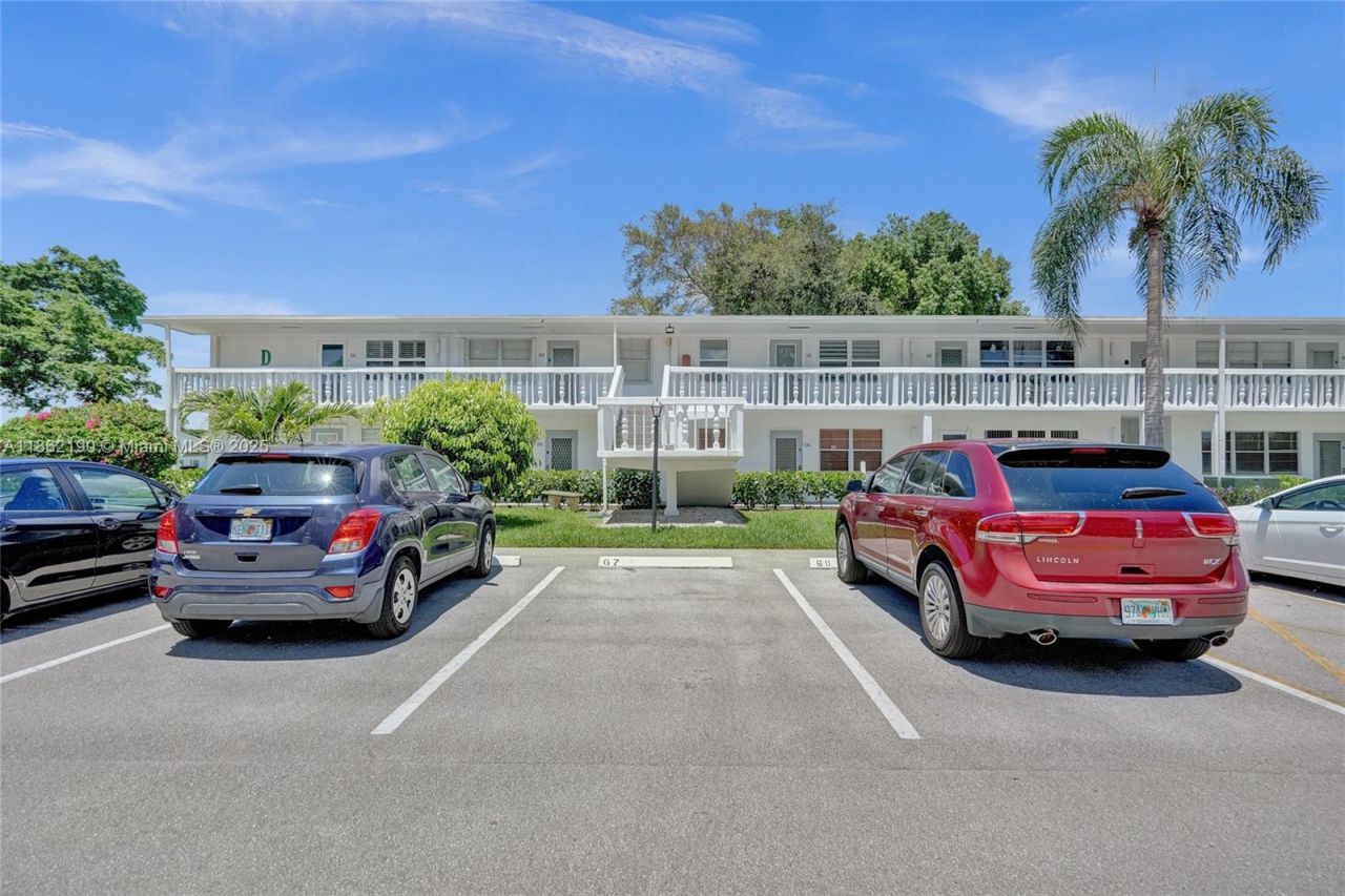 67 Newport D, Unit 67, Deerfield Beach, FL 33442 Photo