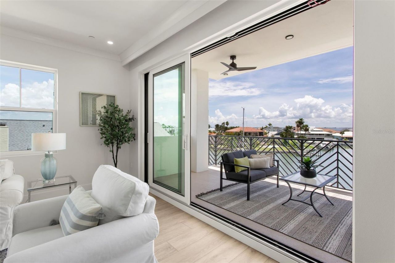 455 Pinellas Bayway S, Unit 4A, Tierra Verde, FL 33715 Photo