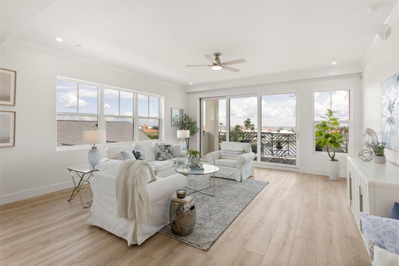 455 Pinellas Bayway S, Unit 4A, Tierra Verde, FL 33715 Photo