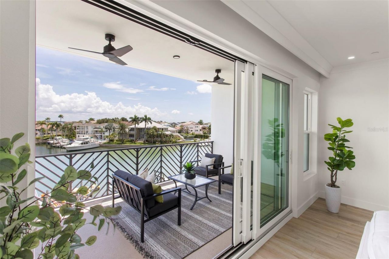 455 Pinellas Bayway S, Unit 4A, Tierra Verde, FL 33715 Photo