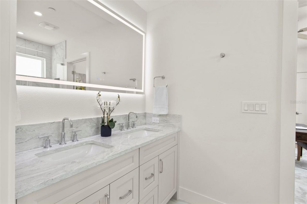 455 Pinellas Bayway S, Unit 4A, Tierra Verde, FL 33715 Photo