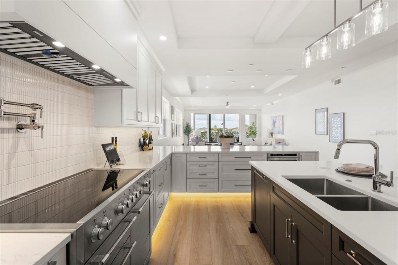 455 Pinellas Bayway S, Unit 4A, Tierra Verde, FL 33715 Photo