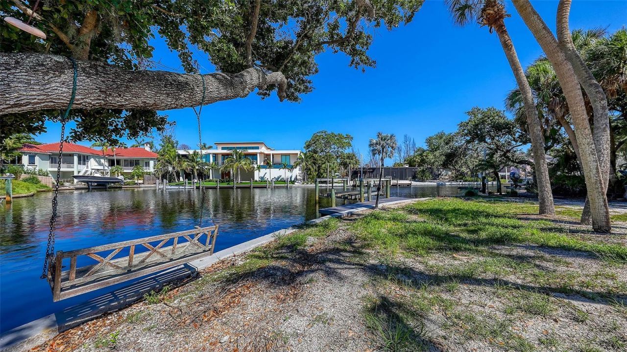 1231 Starboard Lane, Sarasota, FL 34242 Photo