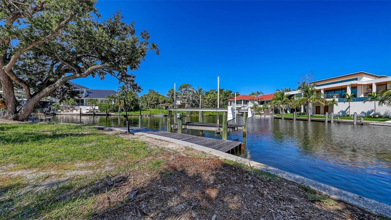 1231 Starboard Lane, Sarasota, FL 34242 Photo