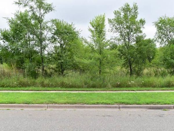 1406 23rd Street NE, Saint Cloud, MN 56304