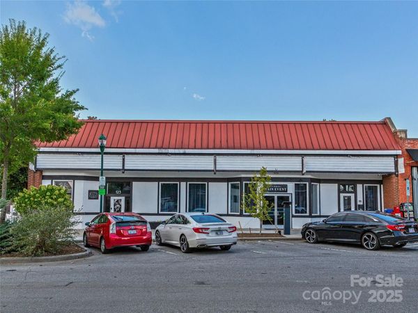 125 S Main Street, Hendersonville, NC 28792