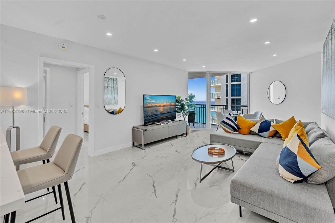17375 Collins Ave, Unit 1703, Sunny Isles Beach, FL 33160 Photo