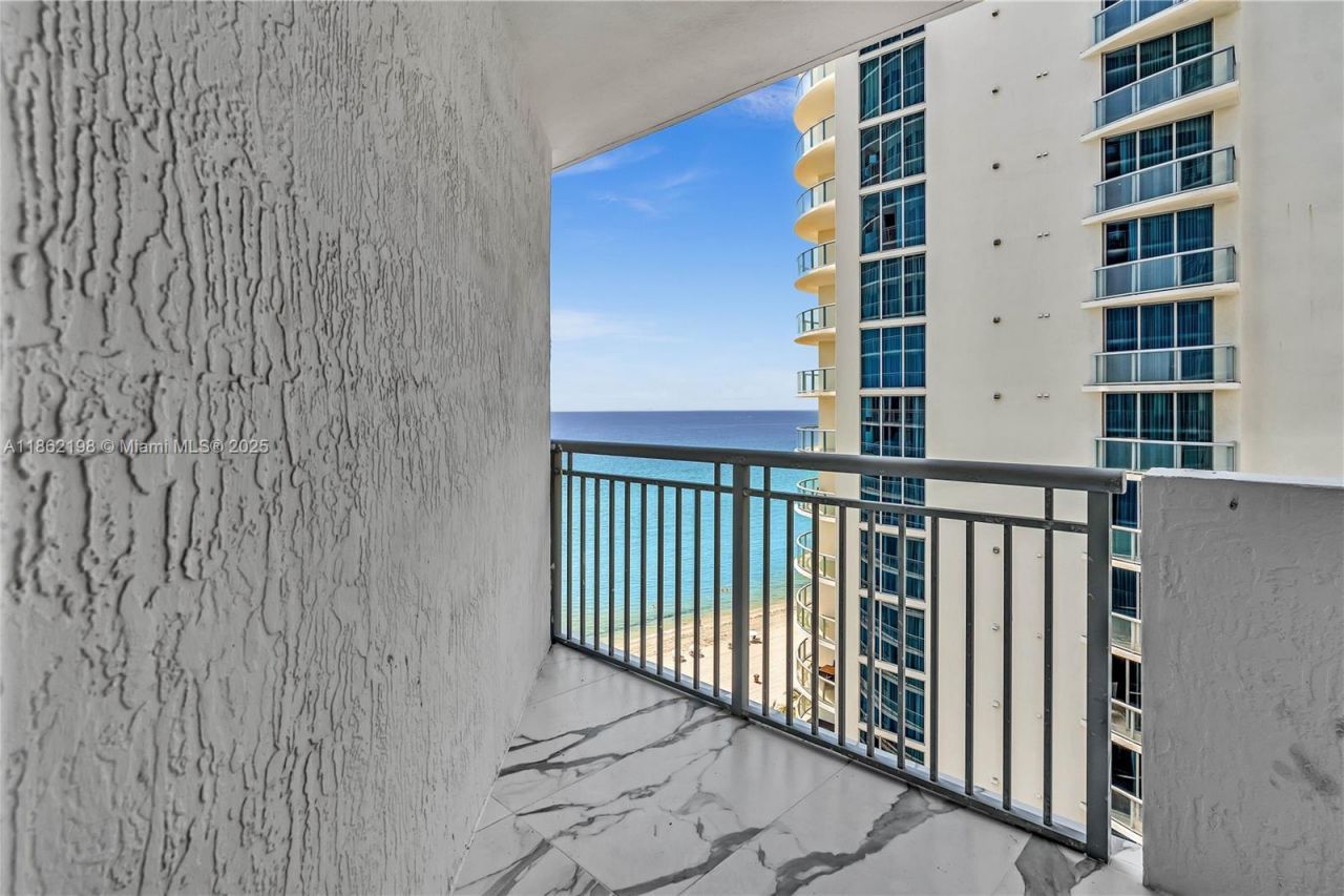 17375 Collins Ave, Unit 1703, Sunny Isles Beach, FL 33160 Photo