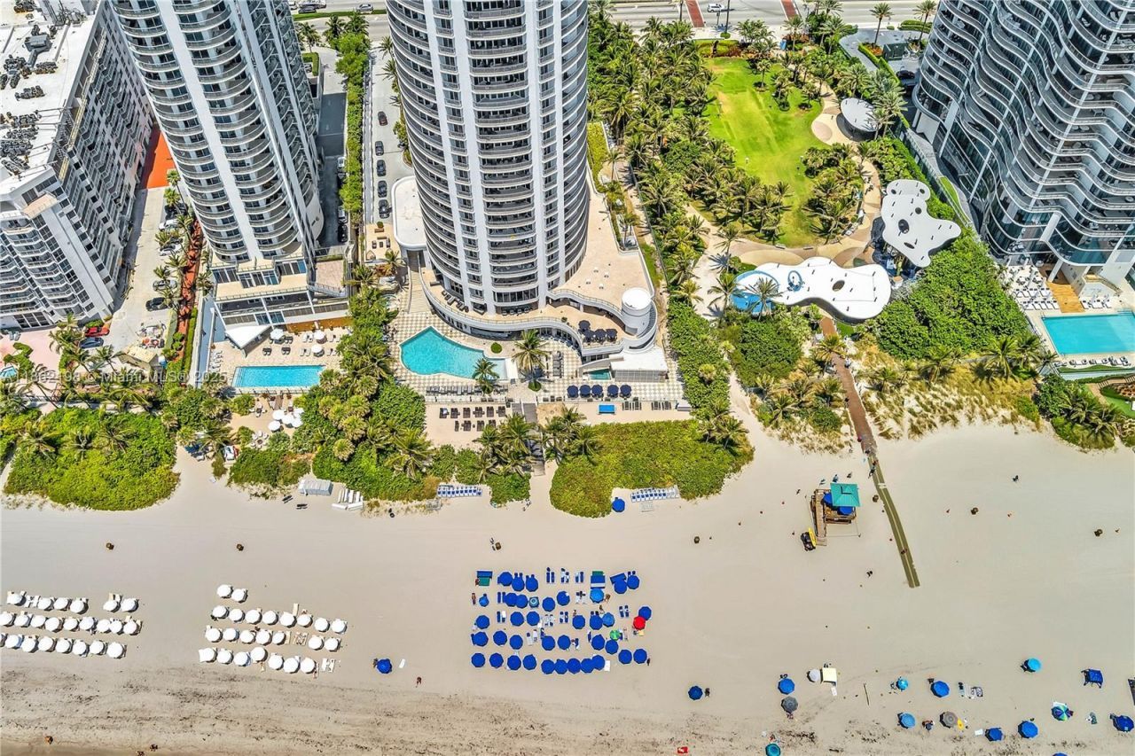 17375 Collins Ave, Unit 1703, Sunny Isles Beach, FL 33160 Photo