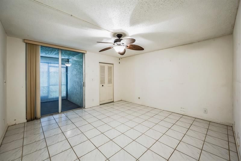7210 Lake Circle Drive, Unit 106, Margate, FL 33063 Photo