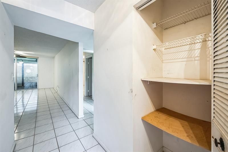 7210 Lake Circle Drive, Unit 106, Margate, FL 33063 Photo