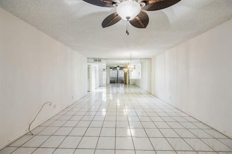 7210 Lake Circle Drive, Unit 106, Margate, FL 33063 Photo