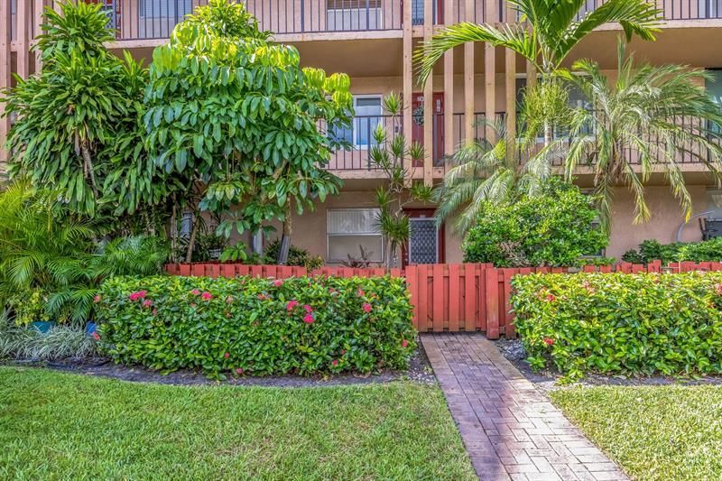 7210 Lake Circle Drive, Unit 106, Margate, FL 33063 Photo