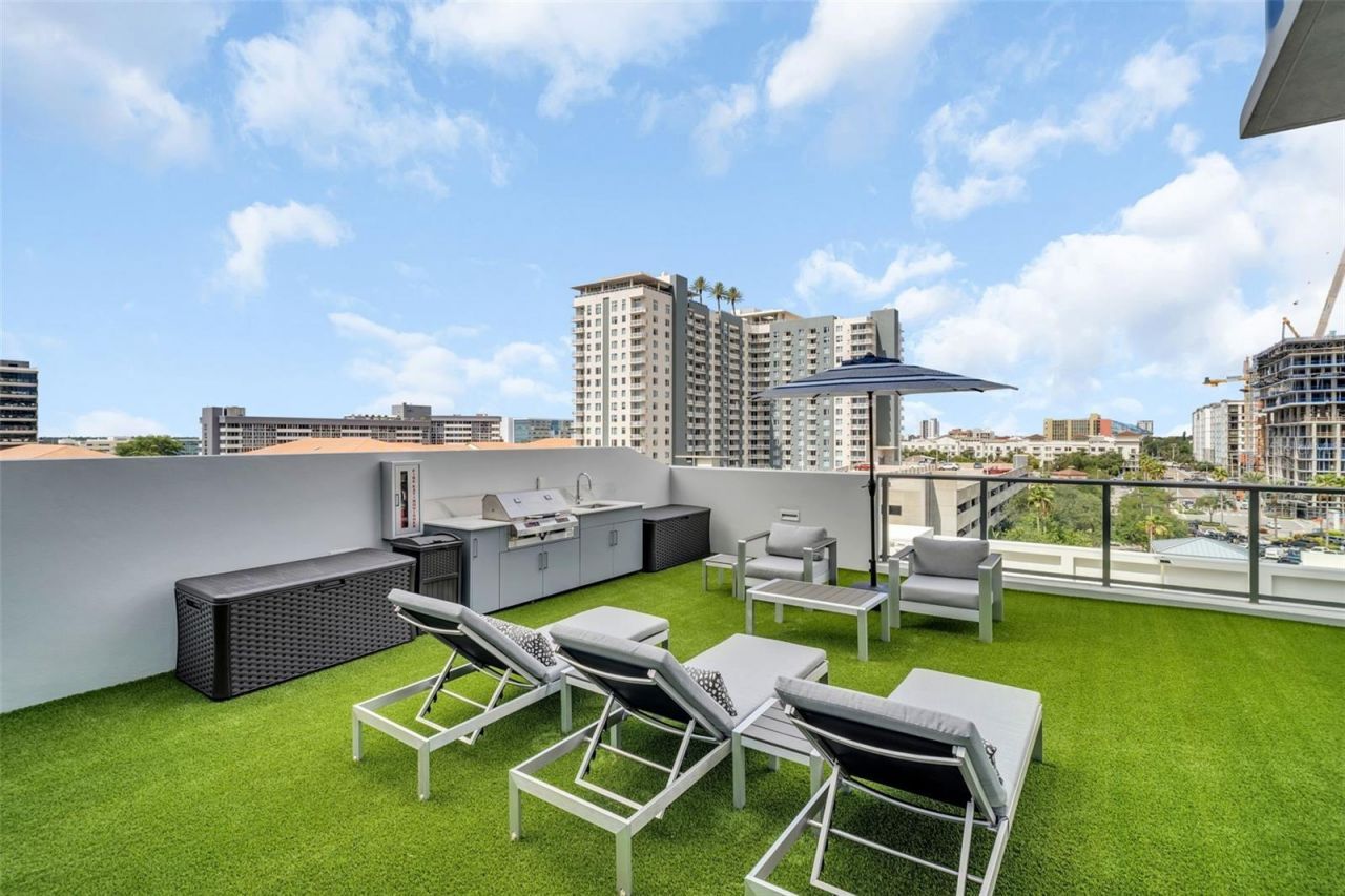 301 1st Street S, Unit 706, Saint Petersburg, FL 33701 Photo