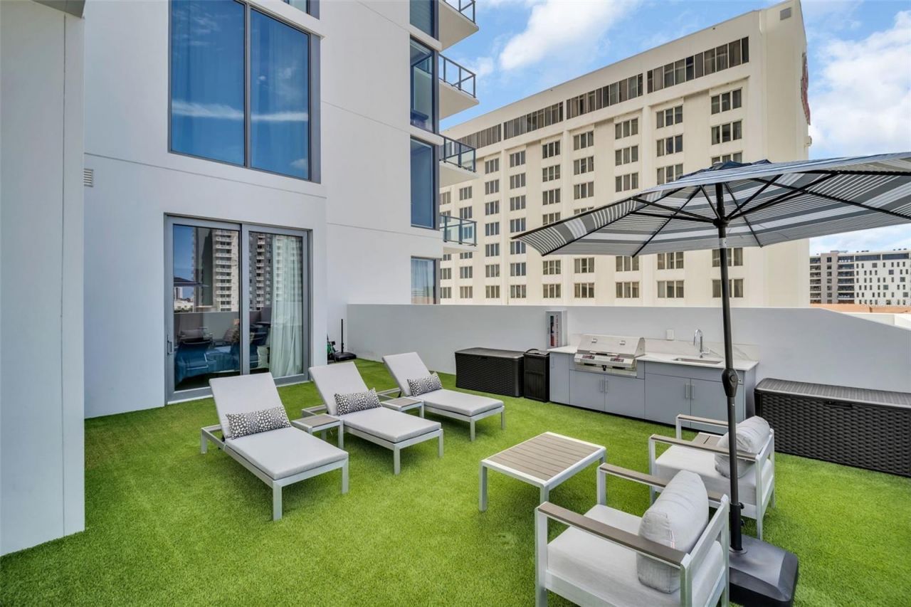 301 1st Street S, Unit 706, Saint Petersburg, FL 33701 Photo