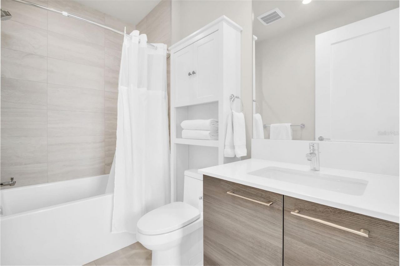 301 1st Street S, Unit 706, Saint Petersburg, FL 33701 Photo