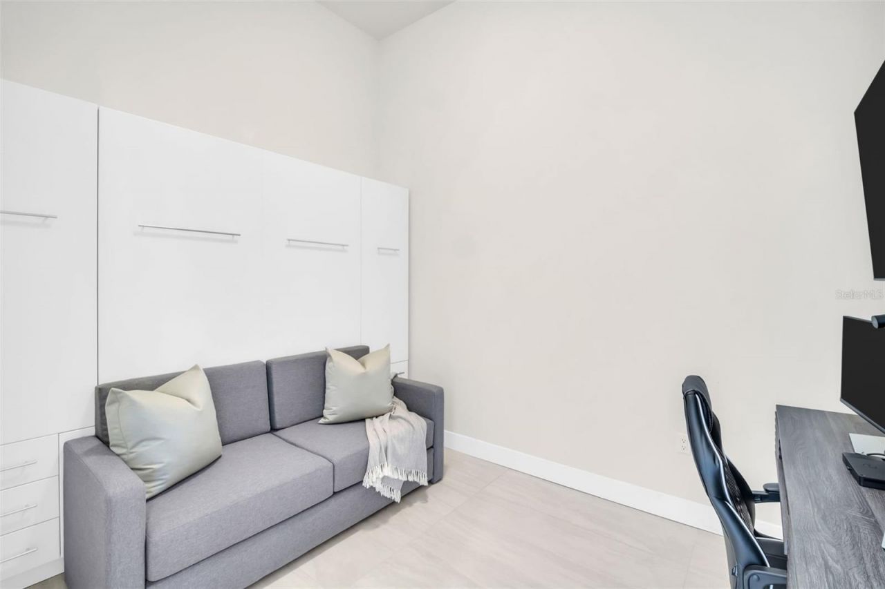 301 1st Street S, Unit 706, Saint Petersburg, FL 33701 Photo