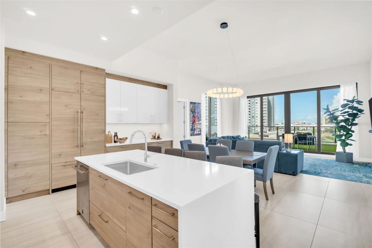 301 1st Street S, Unit 706, Saint Petersburg, FL 33701 Photo