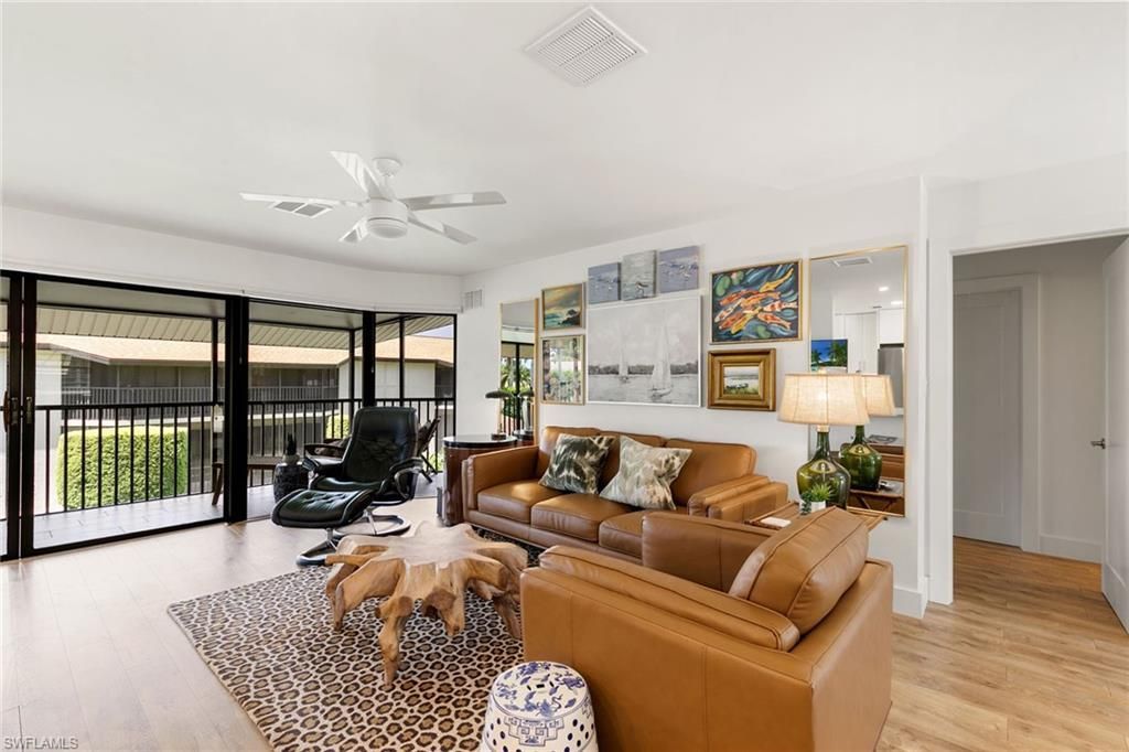 4072 Belair Ln, Unit 403, Naples, FL 34103 Photo