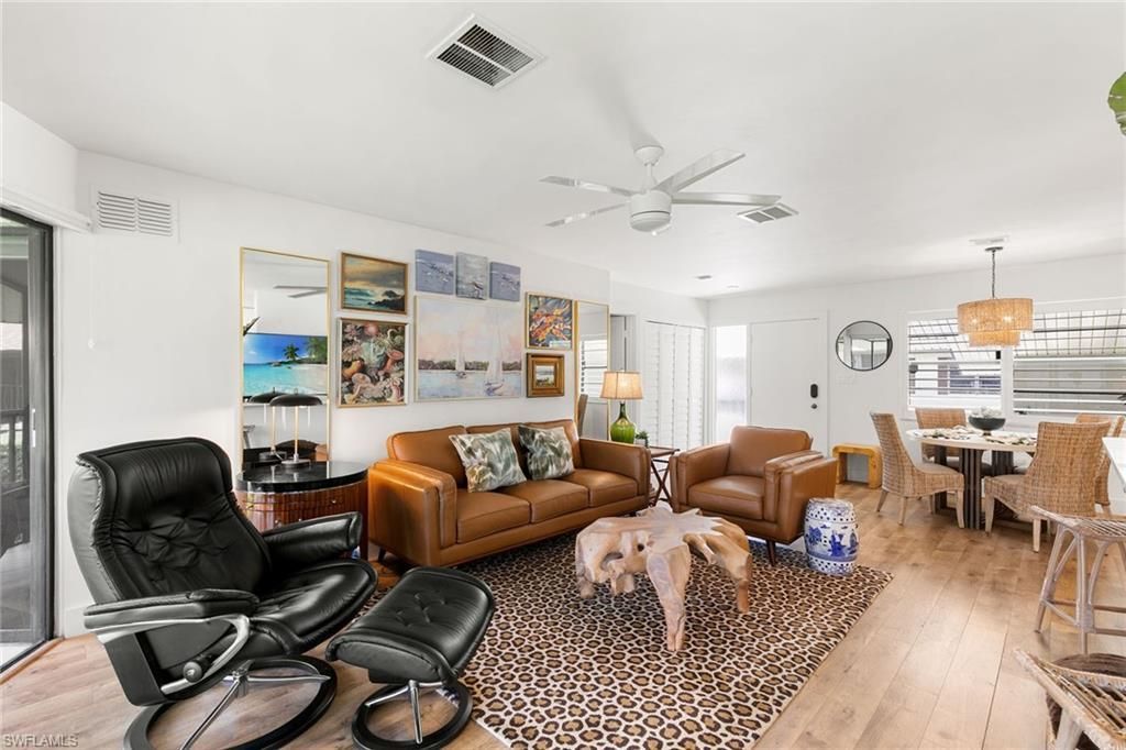 4072 Belair Ln, Unit 403, Naples, FL 34103 Photo