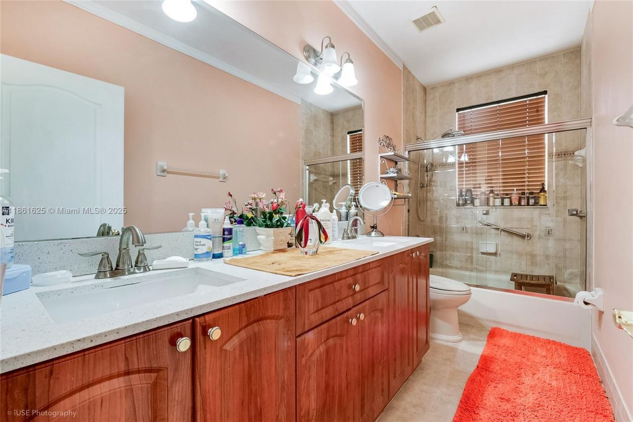 14980 SW 15th Ln, Miami, FL 33194 Photo