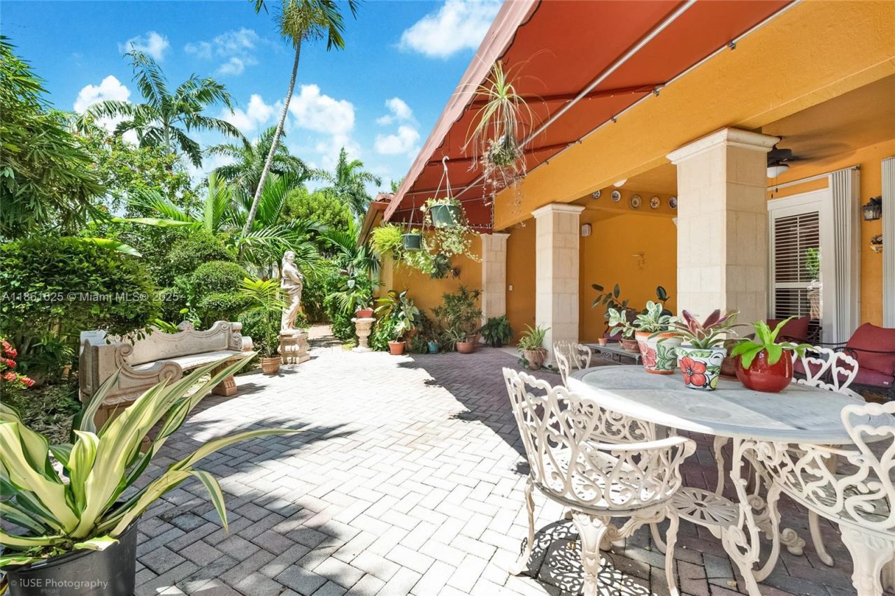 14980 SW 15th Ln, Miami, FL 33194 Photo