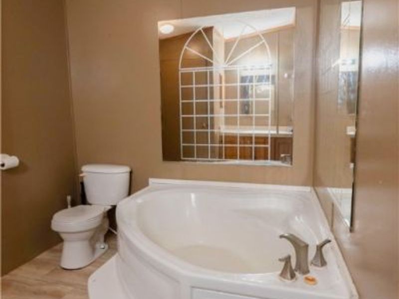 4594 Center Road, Andover, OH 44003 Photo 18