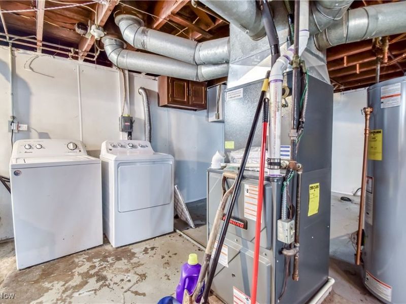 3733 E Antisdale Road, Cleveland, OH 44118 Photo 26