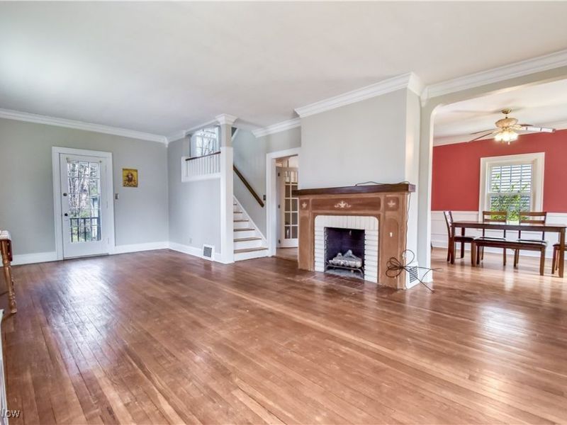 3733 E Antisdale Road, Cleveland, OH 44118 Photo 7