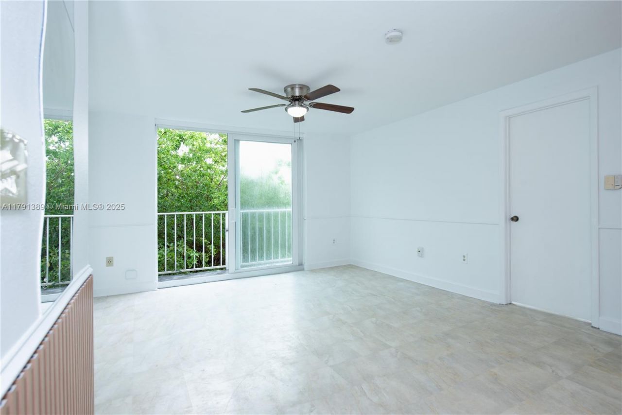 1720 NW N River Dr, Unit 607, Miami, FL 33125 Photo
