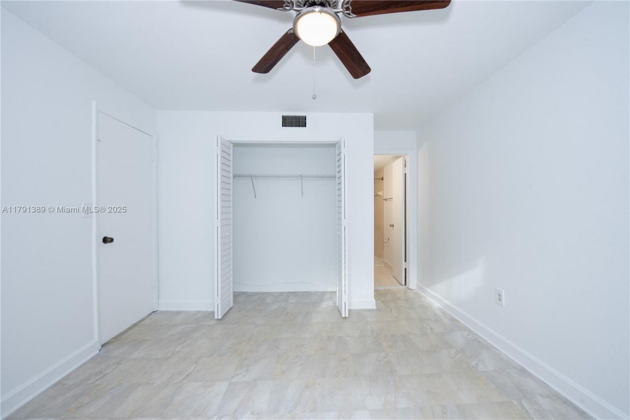 1720 NW N River Dr, Unit 607, Miami, FL 33125 Photo