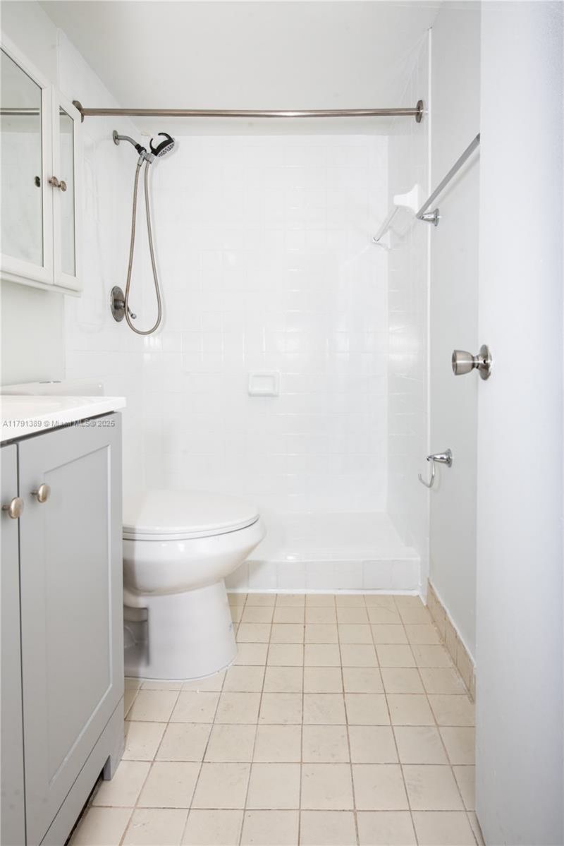 1720 NW N River Dr, Unit 607, Miami, FL 33125 Photo