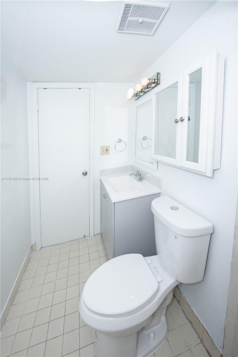 1720 NW N River Dr, Unit 607, Miami, FL 33125 Photo