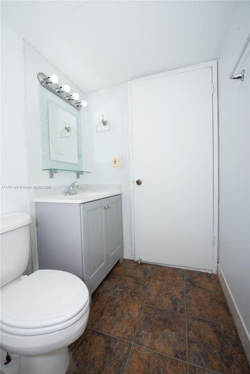 1720 NW N River Dr, Unit 607, Miami, FL 33125 Photo