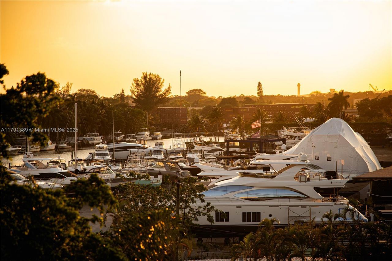 1720 NW N River Dr, Unit 607, Miami, FL 33125 Photo