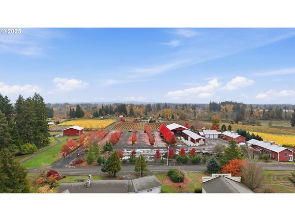 21358 OAK LN, Aurora, OR 97002
