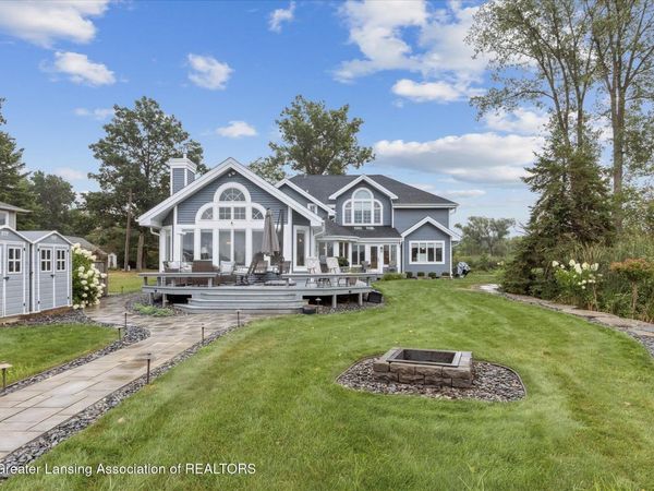 5837 Carlton Street, Haslett, MI 48840