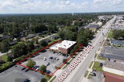 989 Knox Abbott Drive photo 4