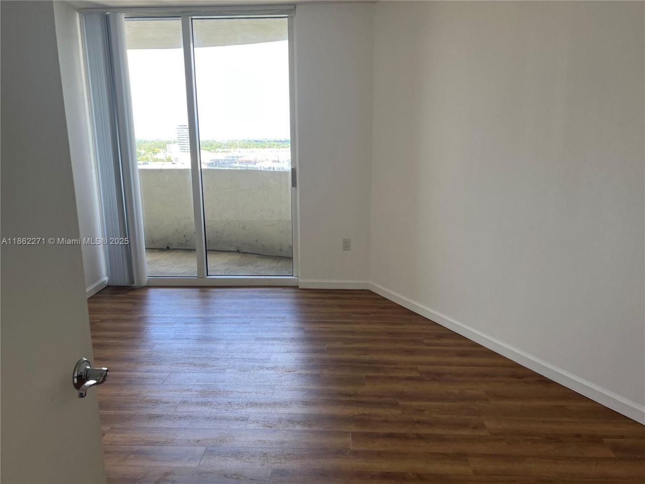 19501 W Country Club Dr, Unit 1411, Aventura, FL 33180 Photo