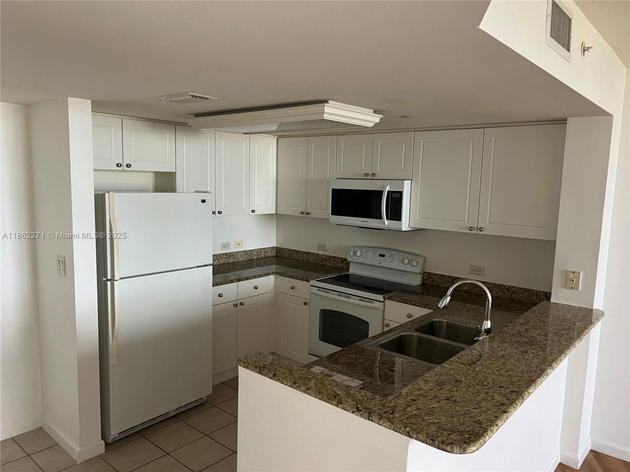 19501 W Country Club Dr, Unit 1411, Aventura, FL 33180 Photo