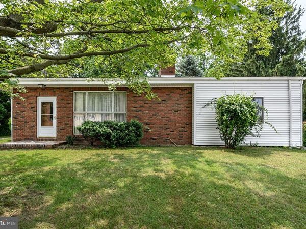 861 CENTERTON ROAD, MOUNT LAUREL, NJ 08054